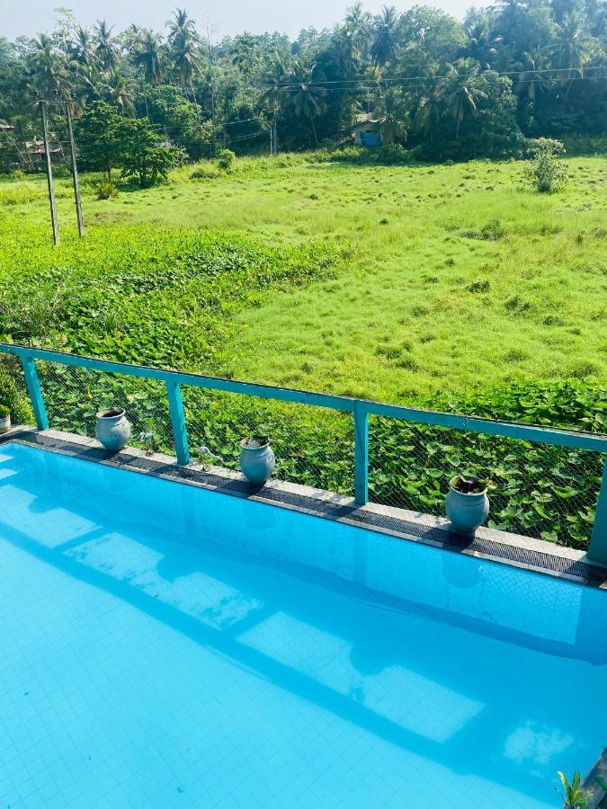 Royal Ace Unawatuna Exterior photo