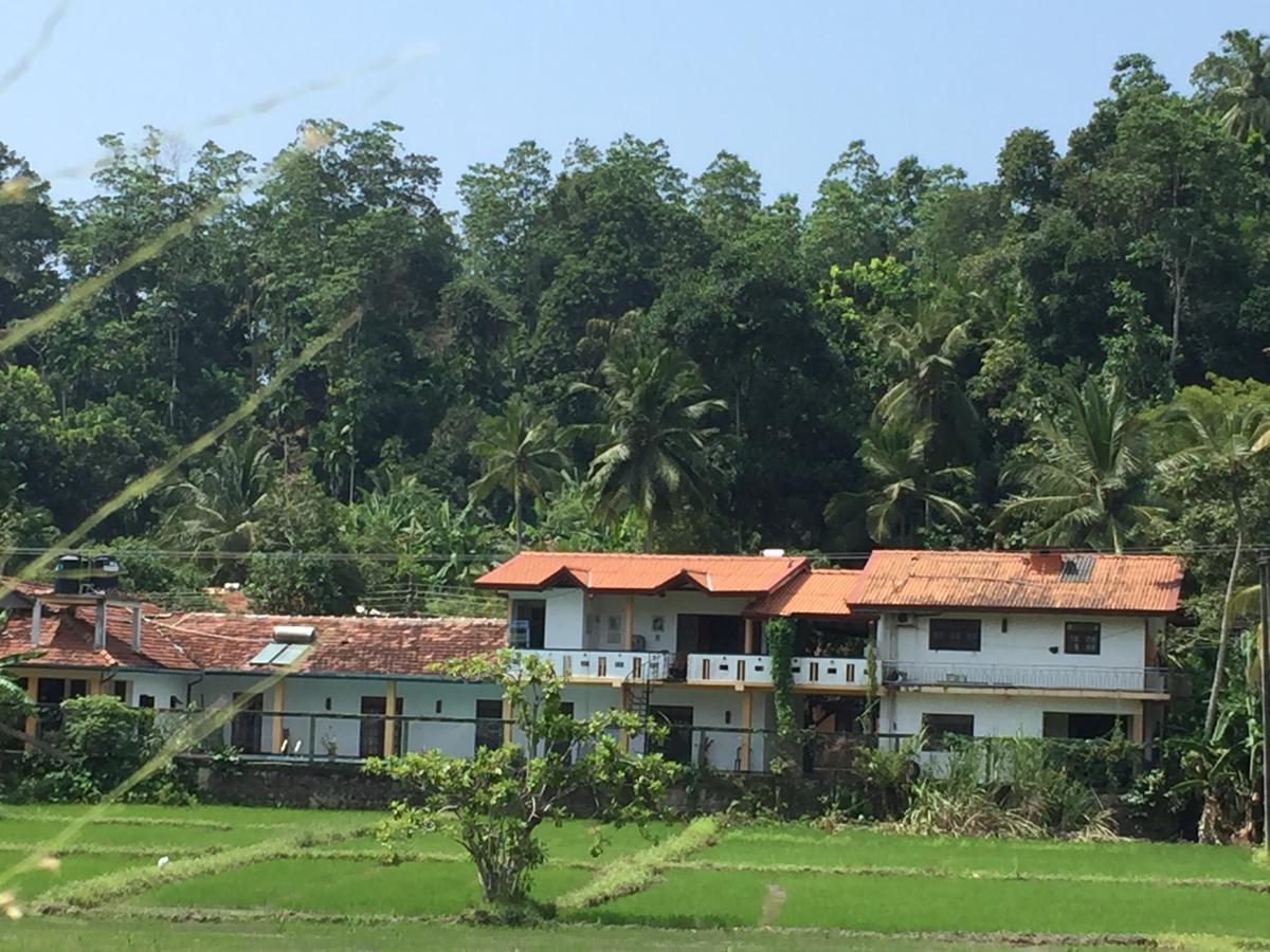Royal Ace Unawatuna Exterior photo
