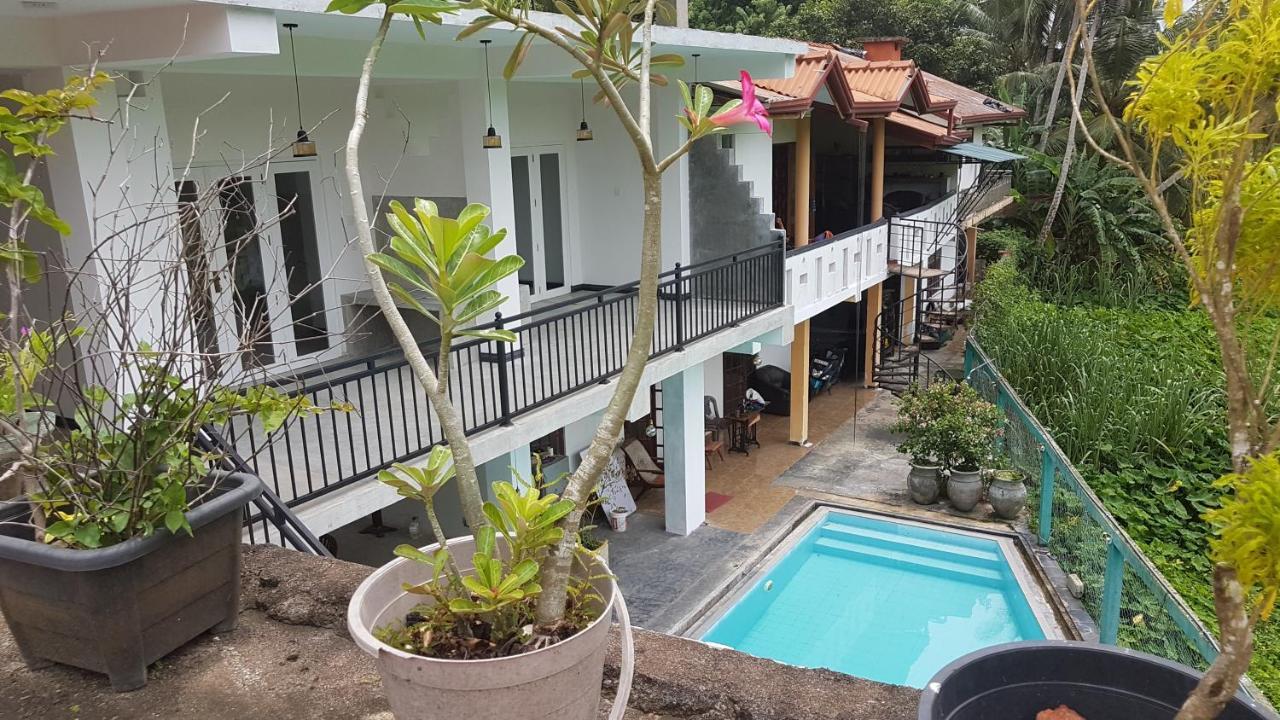 Royal Ace Unawatuna Exterior photo